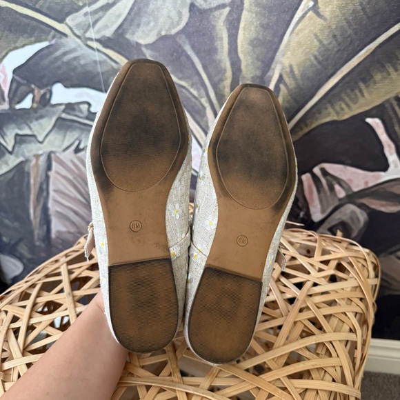 Steve Madden cream Floral daisy Embroidered Mid Strap ballet Flats Mary Jane - Picture 6 of 6